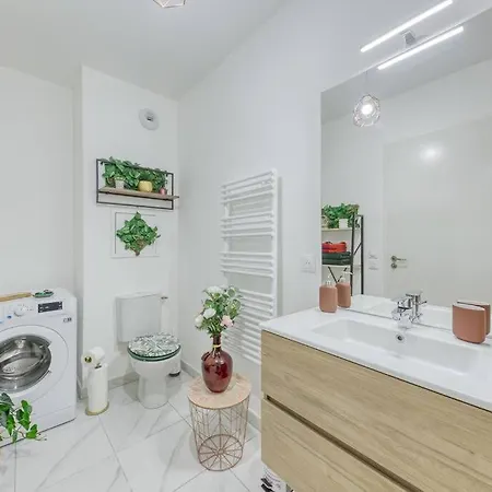 Easy Paris Visit Metro & Parking * Saint-Ouen (Seine-Saint-Denis)